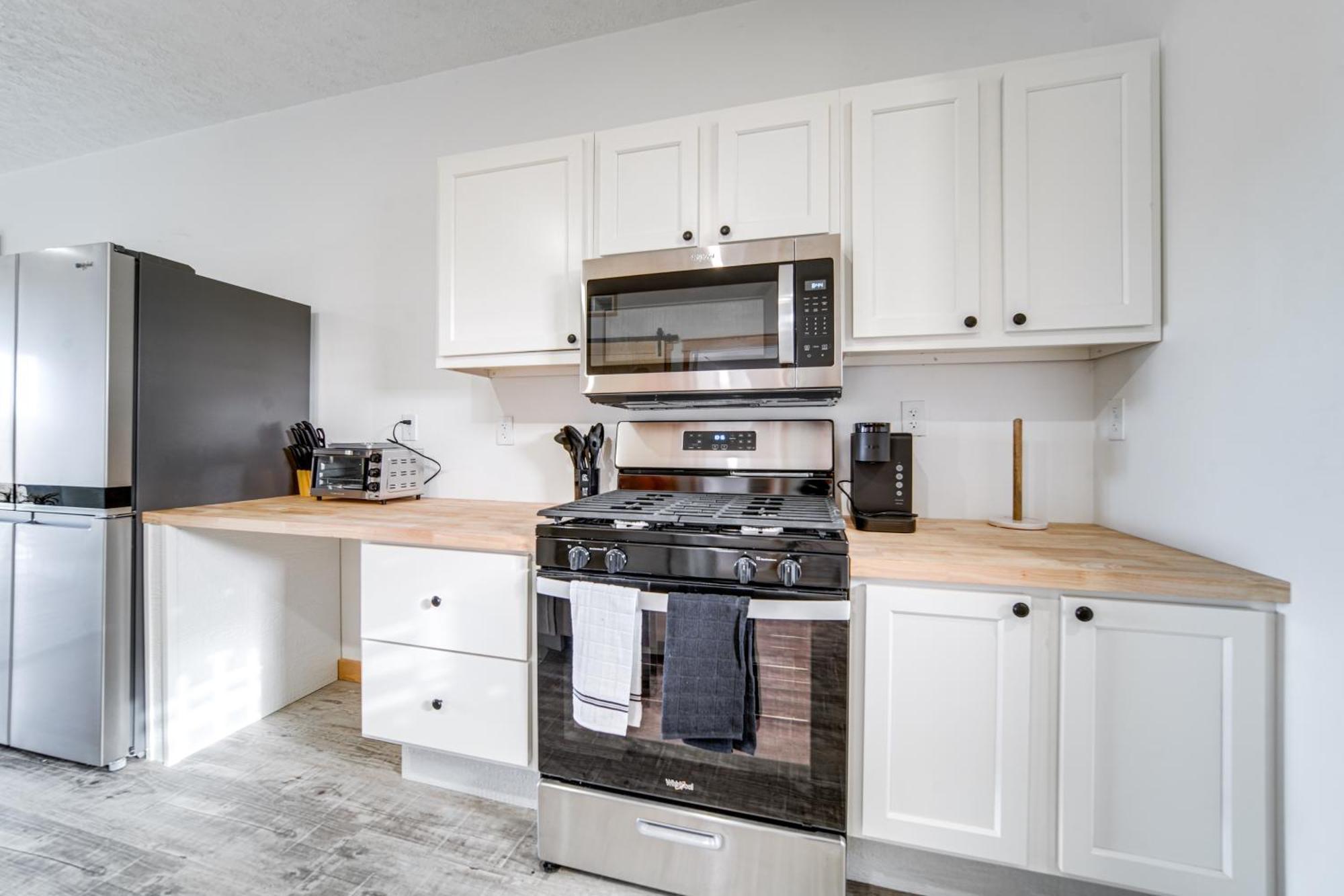 Apartment Sunny With Golf Views Near Erie! *
